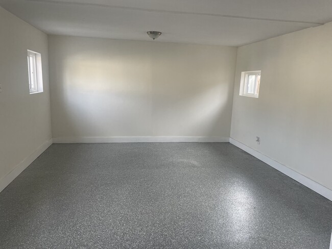 Photo - 1733 W 150th St