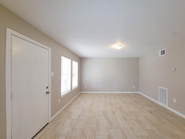 Photo - 3206 Lobit Dr Apartment Unit 19