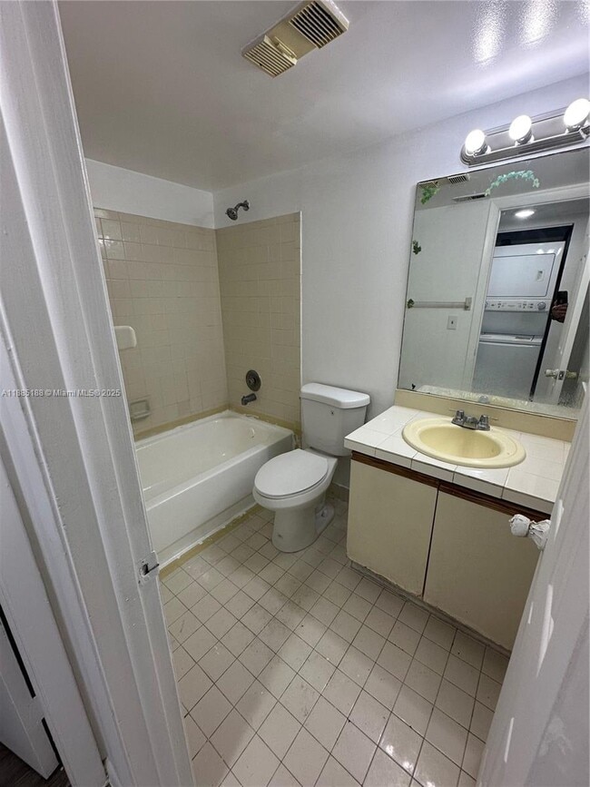 Photo - 9000 NW 28th Dr Condo Unit 1-109