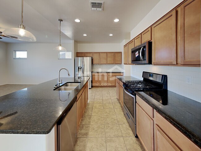 Photo - 683 N Nestled Hummingbird Ln E