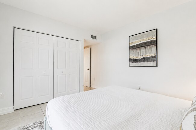 Photo - 290 Sunrise Dr Unit 301