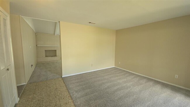 Photo - 6120 Hylawn Dr