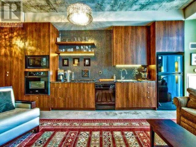 Photo - 23 Brant St Unit 310
