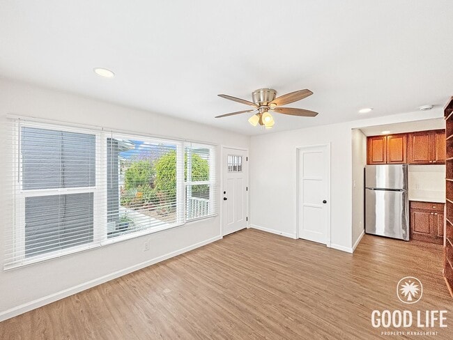 Photo - Charming 2BD/1BA South Park Unit with New Turf Yard & In unit laundry Unit 1845 Edgemont St