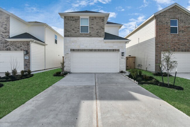 Photo - 1534 Revolution Way