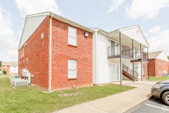 Photo - Laurel Wood Apartments