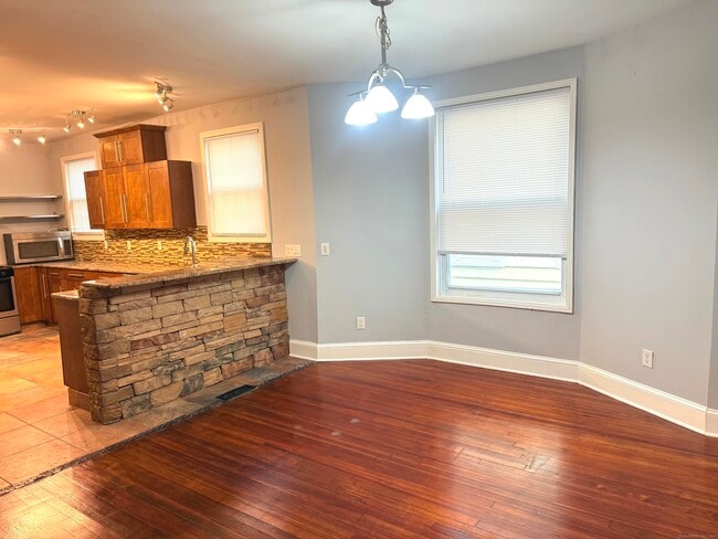 Photo - 87 Thomas St Unit 1