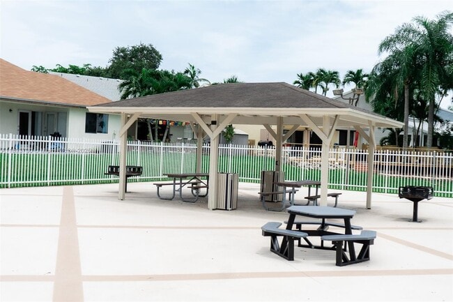 Photo - 21900 SW 100th Pl