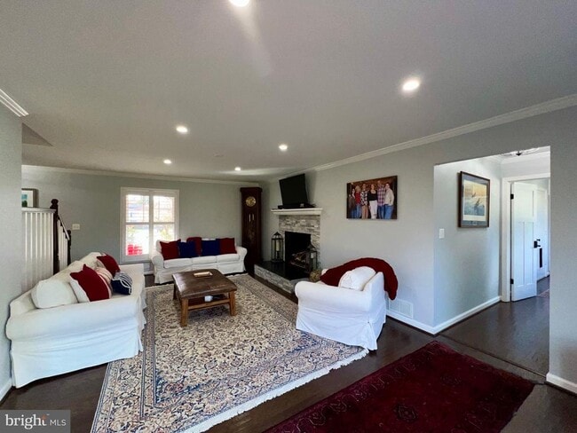 Photo - 909 St Stephens Rd