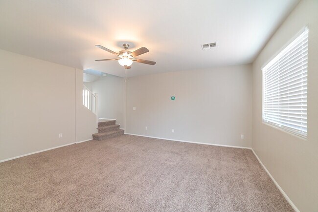 39965 W Sanders Way