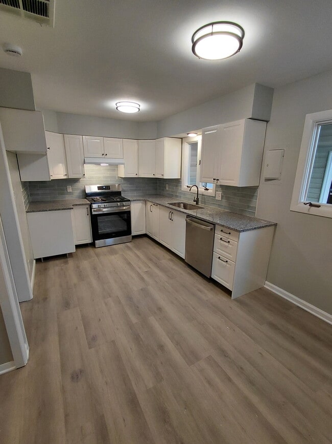 Photo - 23 Steele Cir