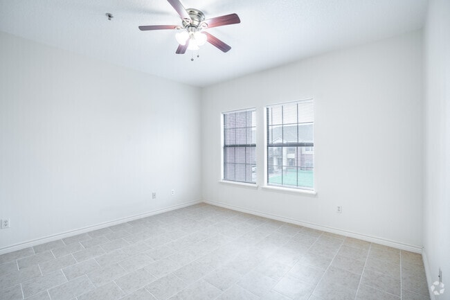1BR, 1BA - 766SF - Bedroom - The Red Rose Of Texas Apartments