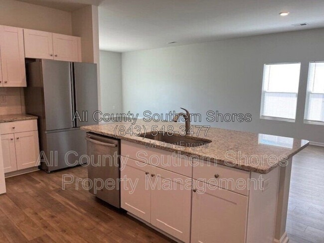 Photo - 234 S Reindeer Rd