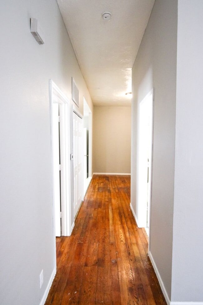 Photo - **Spacious 3 bed 2 bath w/ Fenced In Back ...