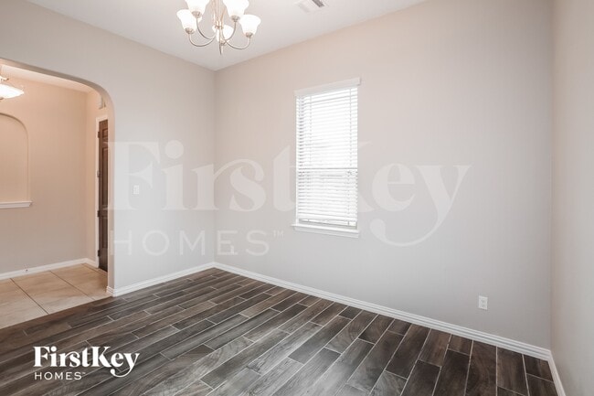 Photo - 304 Stefani Dr