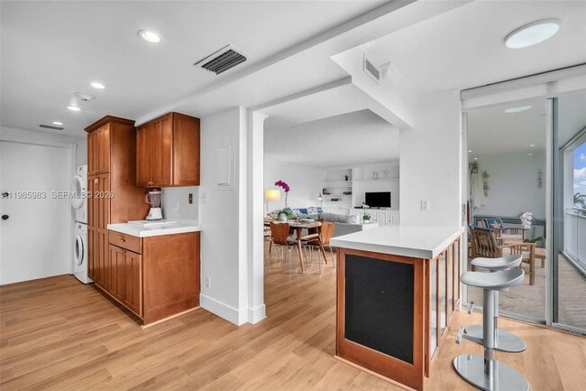 Photo - 611 Ocean Dr Unidad 3E