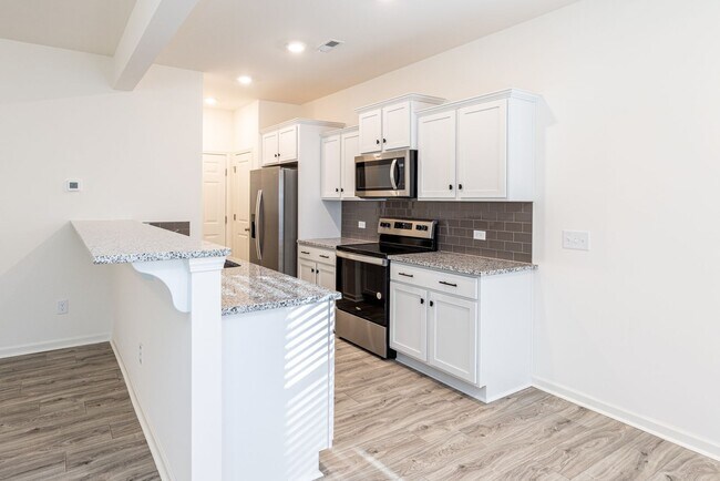 Photo - NEW 3BD Townhome Convenient to Hwy 74/ Min...