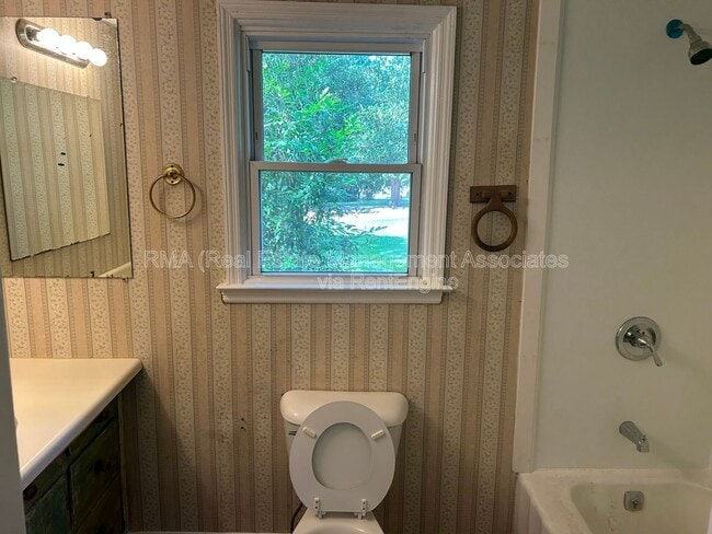 Photo - 1312 Knox St