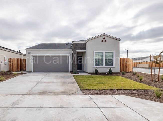 Building Photo - 4 Bedroom/2 Bath Home with Paid Solar in the Southwest - $2545 Per Month!