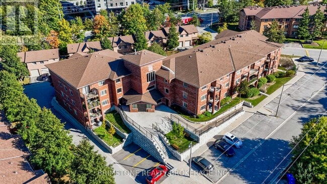 Photo - 1 Quail Crescent Unit 312