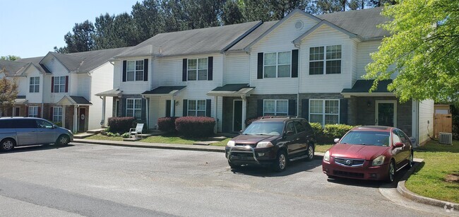 Building Photo - 200 Hiram Terrace Rental