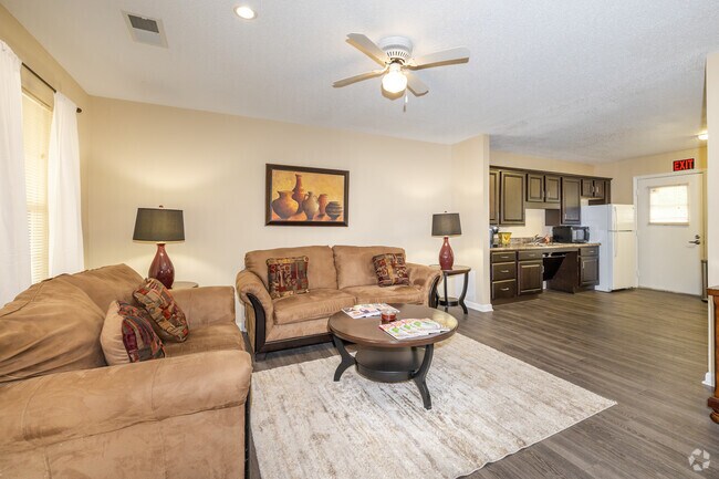Clubroom - Hunters Glen