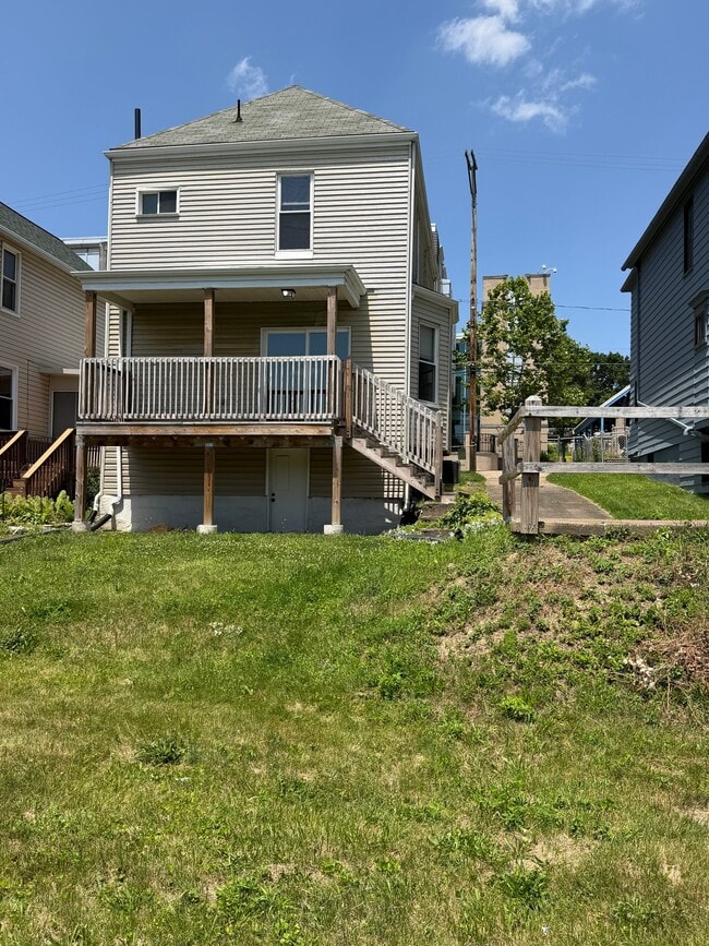Photo - 1208 Elwell St