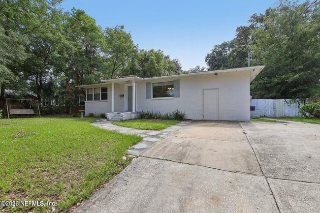 Photo - 356 Tidewater Cir W