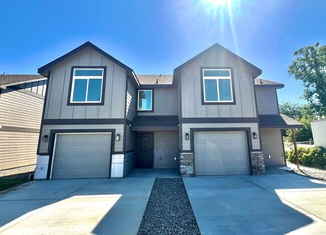 Building Photo - 609 N Rd 34 Unit A Rental