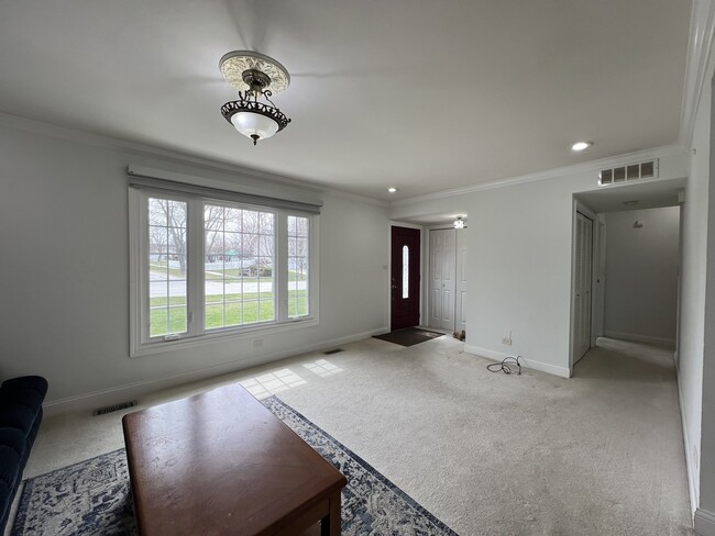 Photo - 1380 Rosedale Ln House