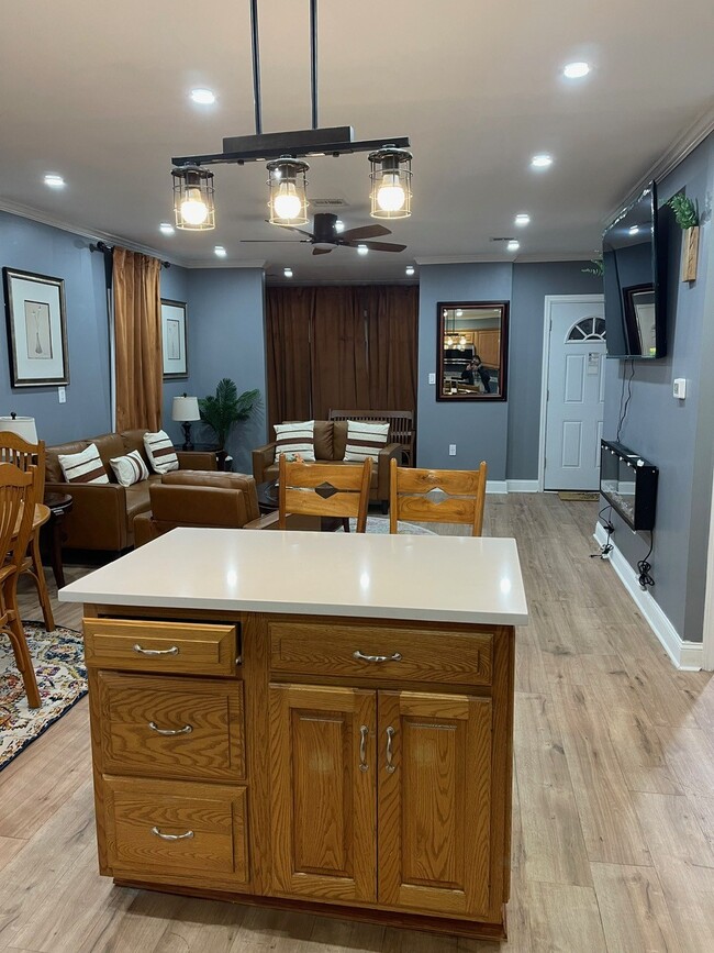 Photo - 10 Brunswick Ave