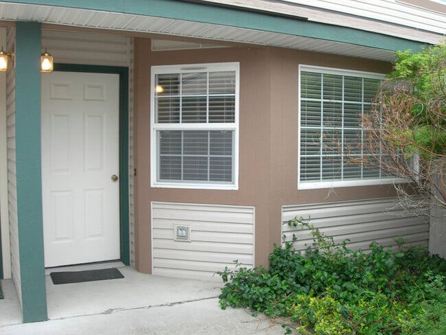 Building Photo - 209 East 18th Ave #33 Unit CONDO #33