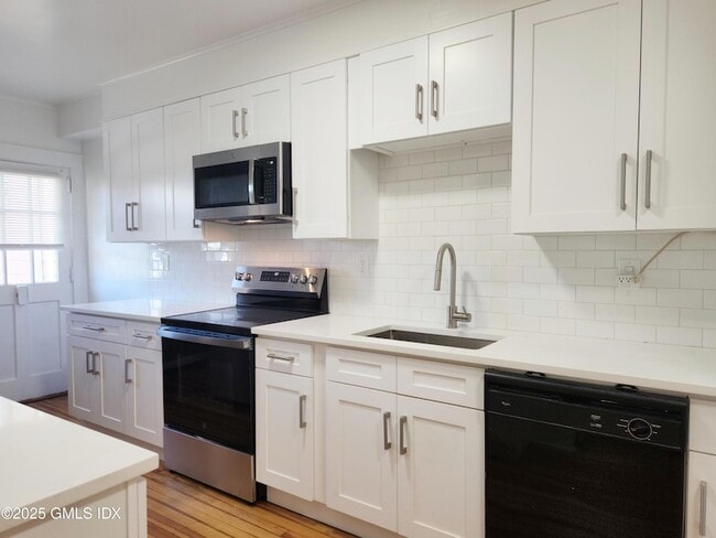 Photo - 15 Scofield St Unit 1F