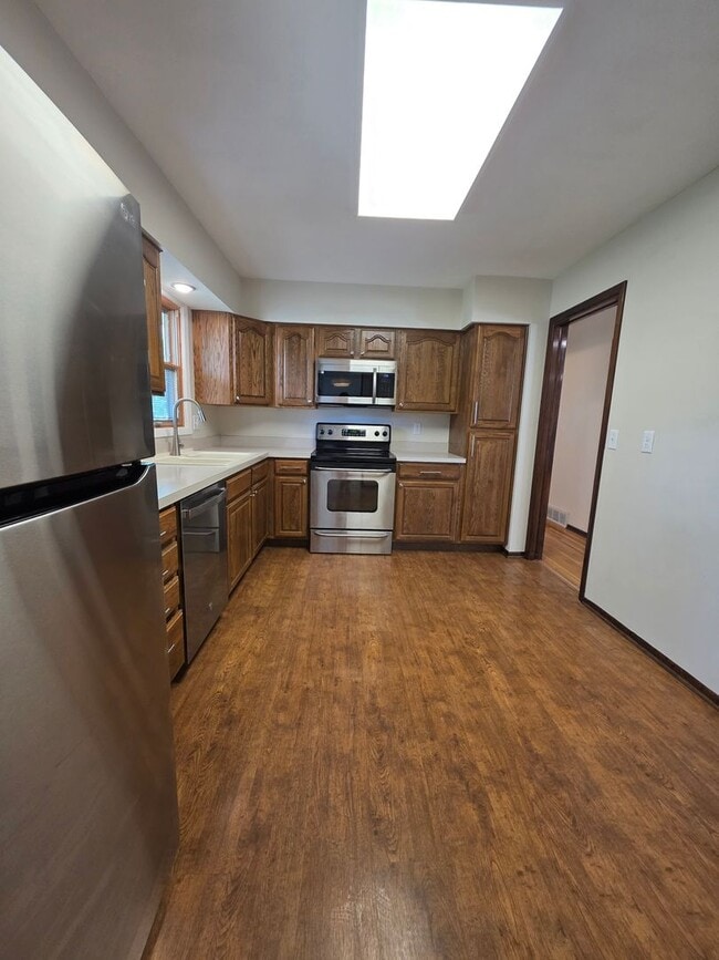 Photo - Spacious Three Bedroom in Millard!