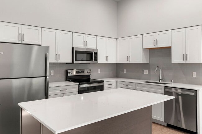 Photo - 350 North Apartments