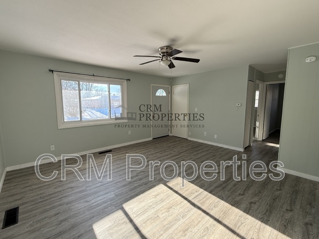 Photo - 806 Maumee Dr