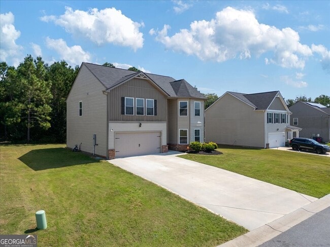 Photo - 191 Goodall Woods Dr