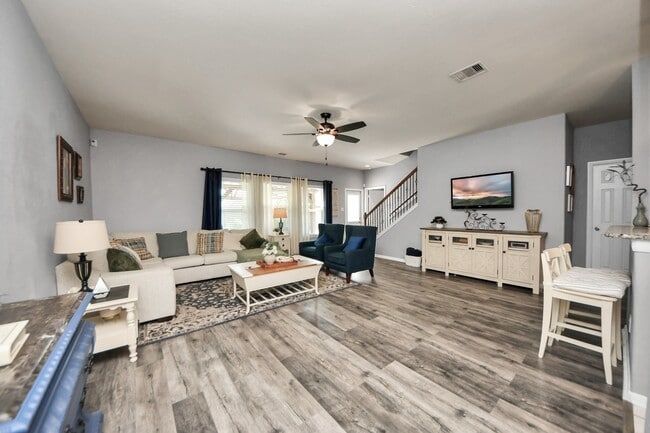 Photo - 32655 Timber Point Dr