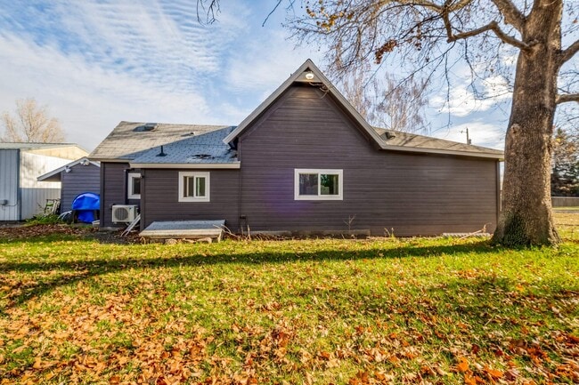 Photo - 2.24 Acres in Kennewick with Shop; Fully I...