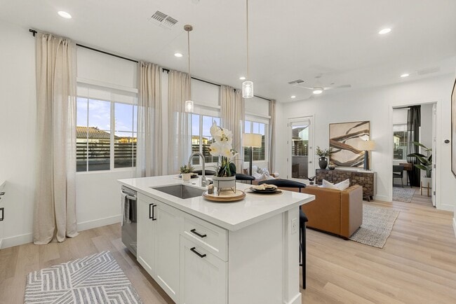 Photo - The Stately Queen Creek