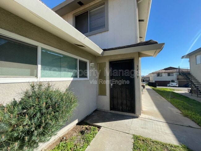 Building Photo - 3479 20th St