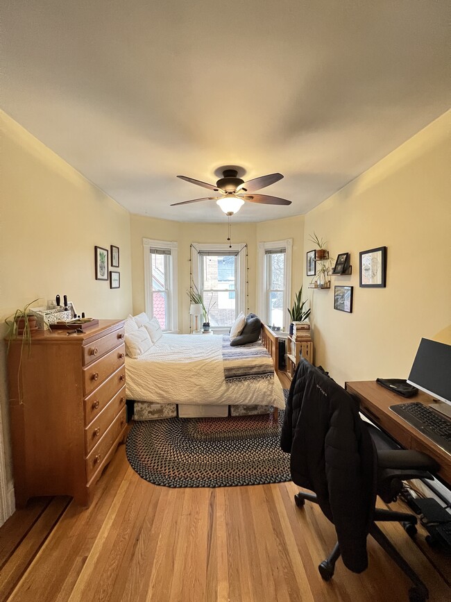 Building Photo - 42 Gorham St Unit 3