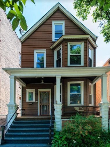 Building - 2535 N Hamlin Ave Unit 2