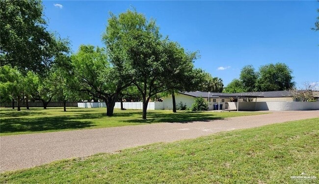 Photo - 10701 N Ware Rd House
