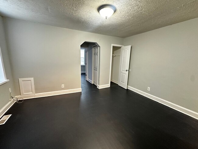 Photo - 4632 Hillside Rd SE Unit 1