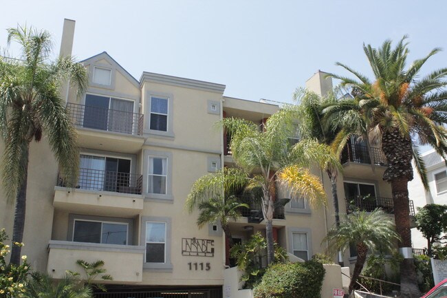 Photo - 1115 Larrabee St Unit 206