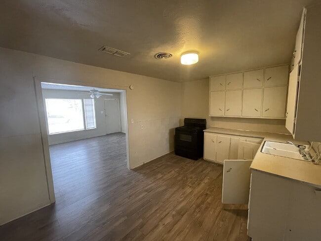 Photo - Charming 2-Bedroom Retreat in the Heart of Lubbock