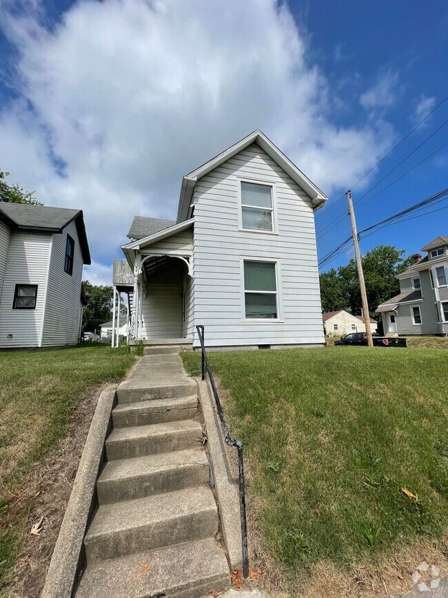 Building Photo - 1920 N 15th St Unit 1920 1/2 Rental