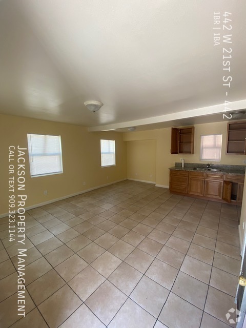 Building Photo - One Bedroom One Bath Stand alone Unit 442 Rental