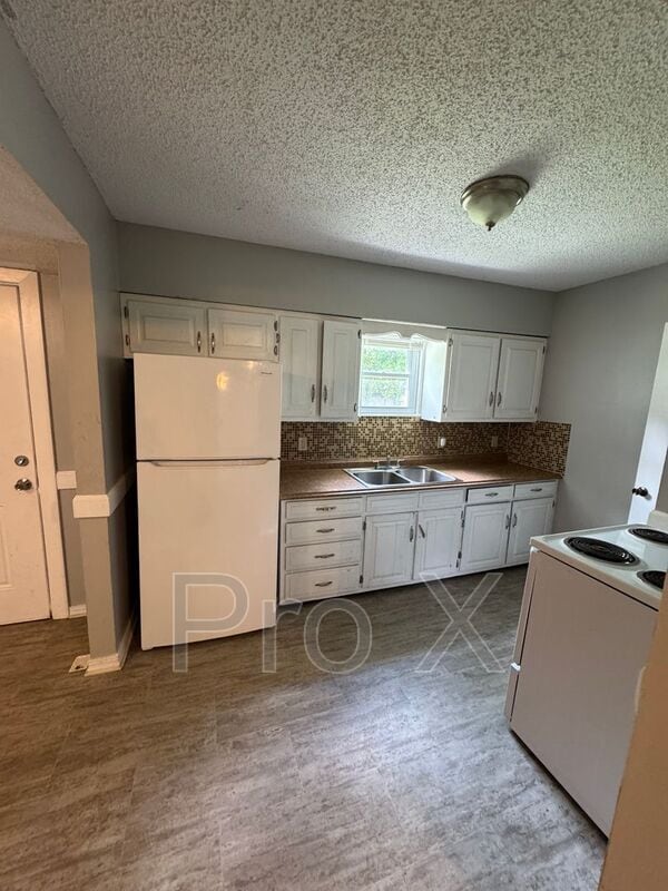 Photo - 1105 W 2nd St